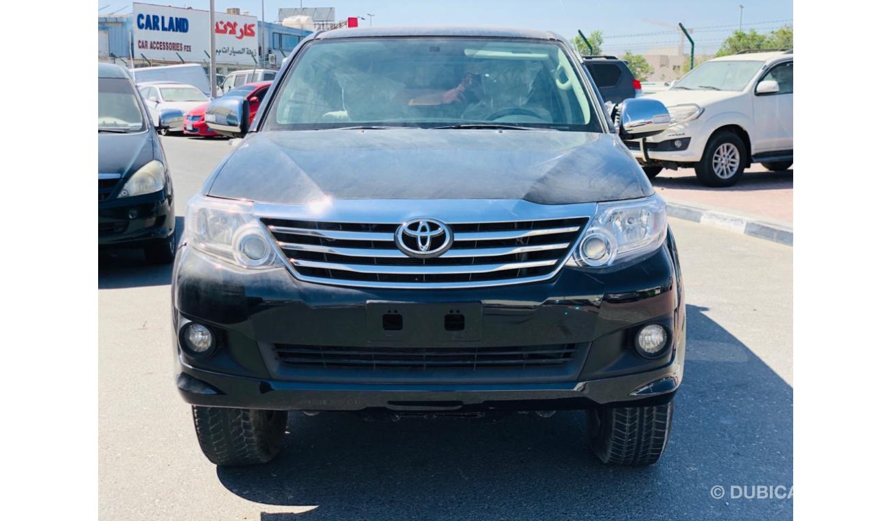 Toyota Fortuner 2.7L PETROL, ALLOY RIMS 17'', CLEAN INTERIOR AND EXTERIOR, LOT-651