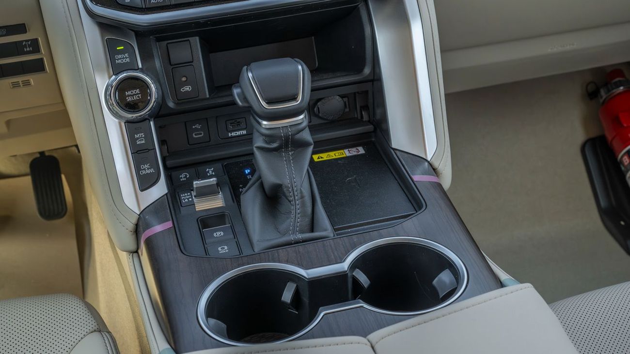 Toyota Land Cruiser TOYOTA LANDCRUISER 3.5 GXR -2026YM