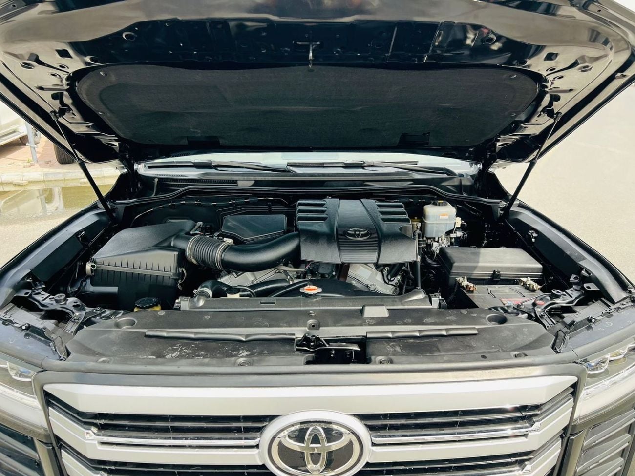 تويوتا لاند كروزر GXR 4.0L (271 HP) 4WD