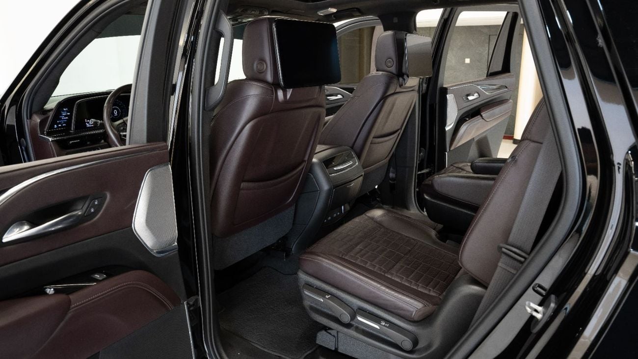 كاديلاك إسكالاد 2021 | VIP SEAT | FULL OPTION | GCC SPECS | PERFECT CONDITION