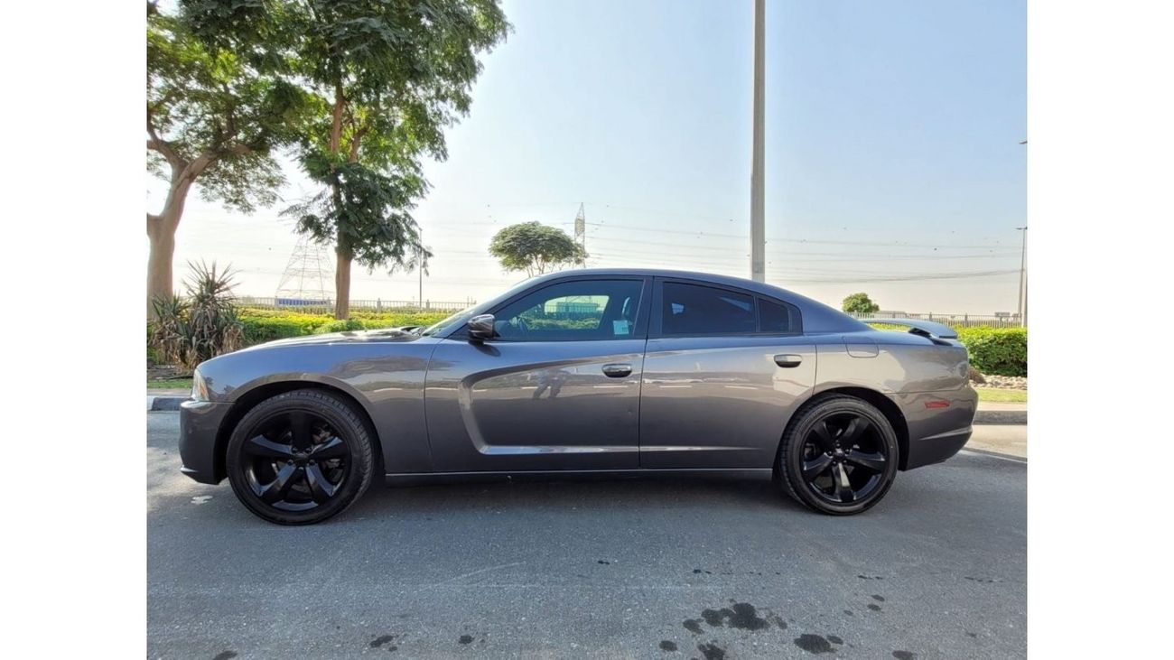 Dodge Charger DODGE CHARGER V6