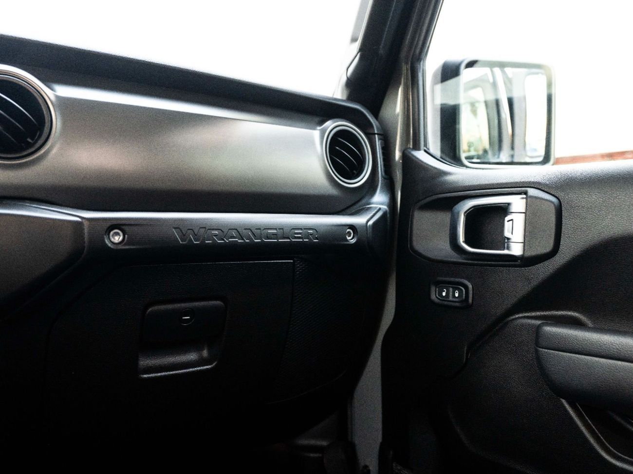 Jeep Wrangler Sport S 3.6L A/T