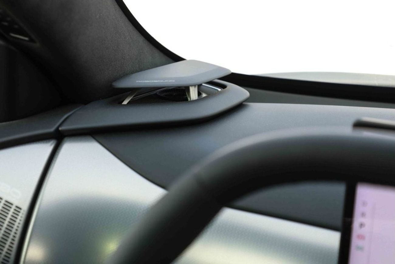 Jidu 1 Max EV - White Inside Black | Export Only