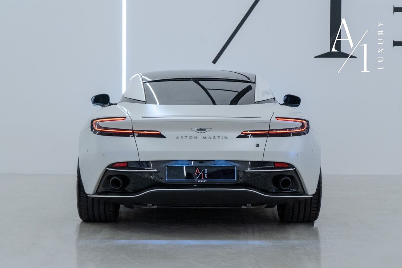 أستون مارتن DB12 2024 Aston Martin DB 12, Warranty, Service Contract,GCC Spec, Excellent Condition