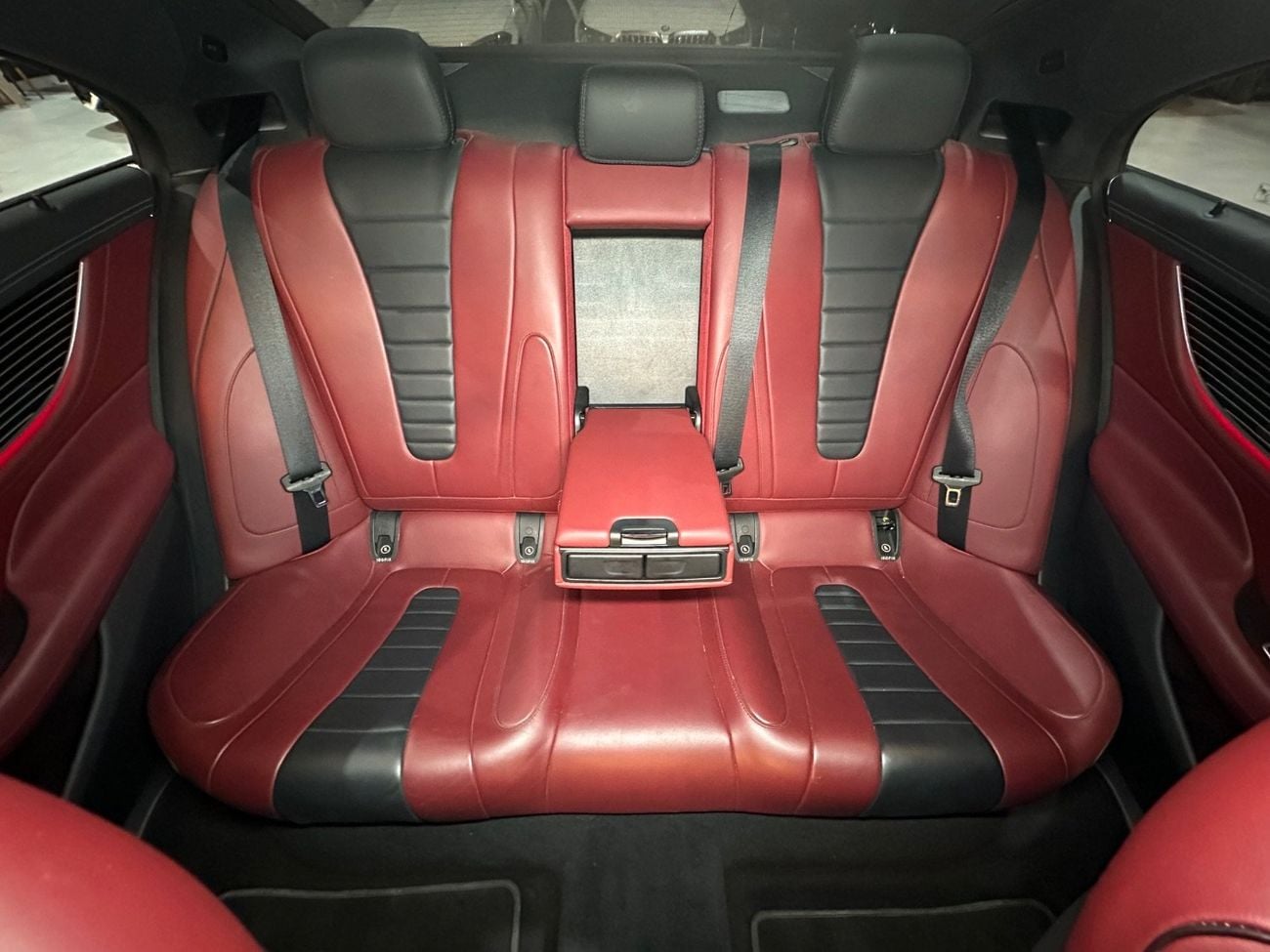 Mercedes-Benz CLS 350 Premium + 2.0L (313 HP) MERCEDES-BENZ CLS350 | GCC | 2023 | UNDER WARRANTY & CONTRACT SERVICE (GARGA