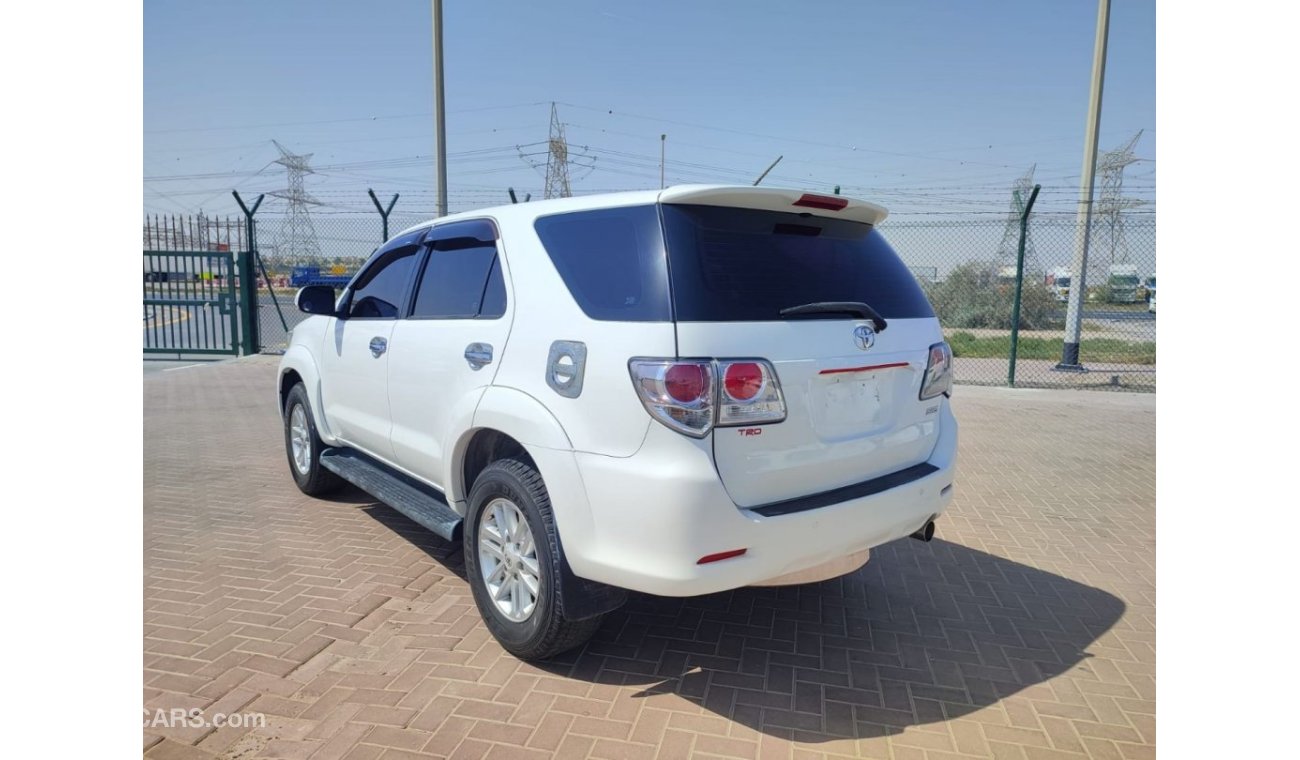 Toyota Fortuner SR5 TOYOTA	FORTUNER 2012- WHITE 	- PETROL	KMS 195970	-LHD- AUTO || MHFYX59G5C8029872 LOCAL /EXPORT.