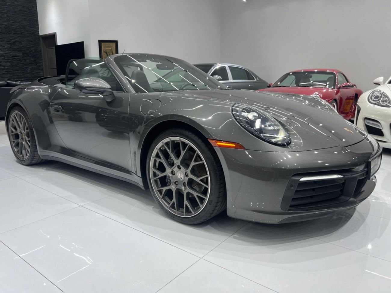 Porsche 911 Carrera 3.0L (444 HP) Coupe