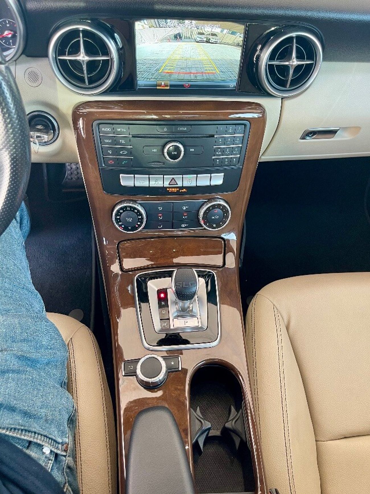 Mercedes-Benz GLA 250 Slc300 2018 excrllent condition low millage