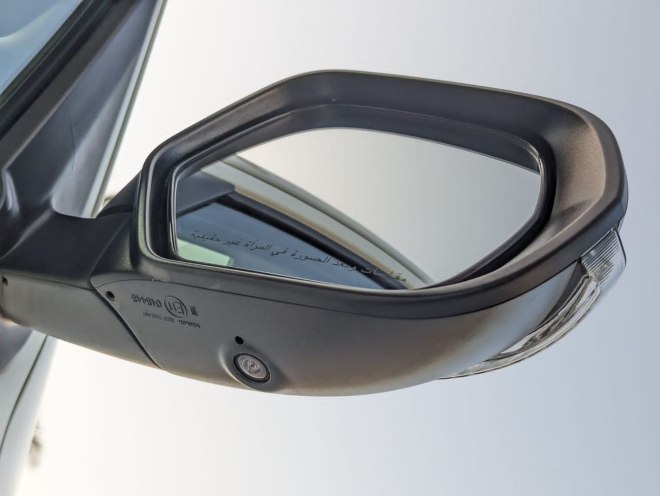 ميتسوبيشي مونتيرو سبورت Mitsubishi Montero sport 2022 LHD white colour