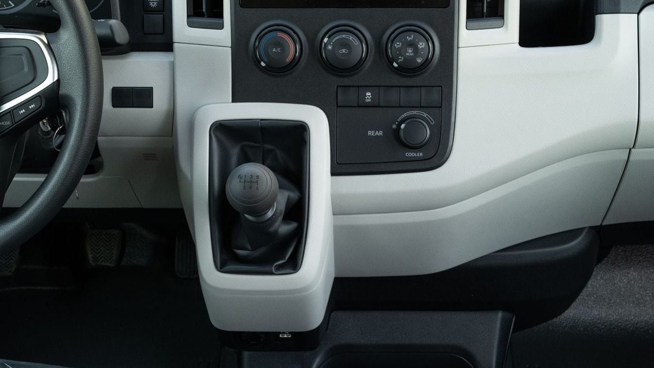 تويوتا هاياس GL TOYOTA HIACE 3.5 MANUAL 13 SEATER -2026YM
