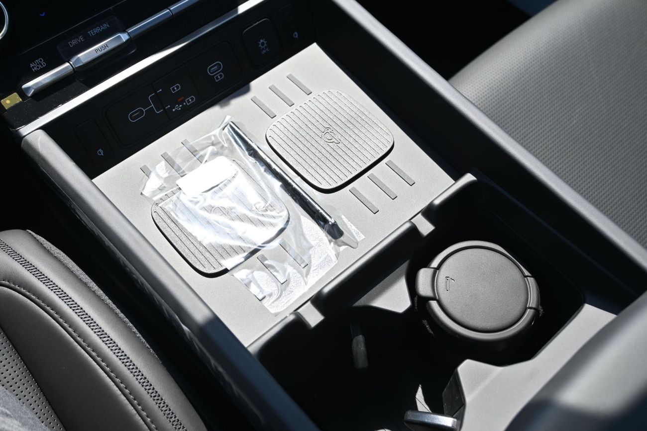 هيونداي سانتا في Hyundai Santa Fe Calligraphy 2.5L Turbo, 4WD HTRAC