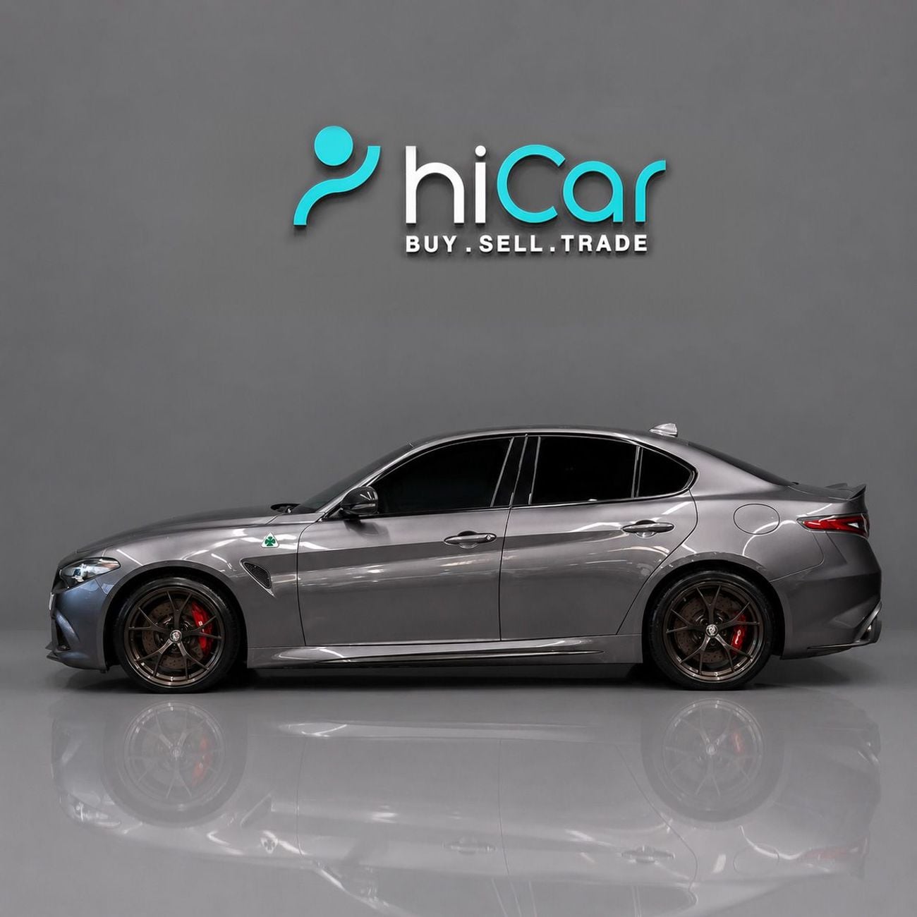 ألفا روميو جوليا QUADRIFOGLIO