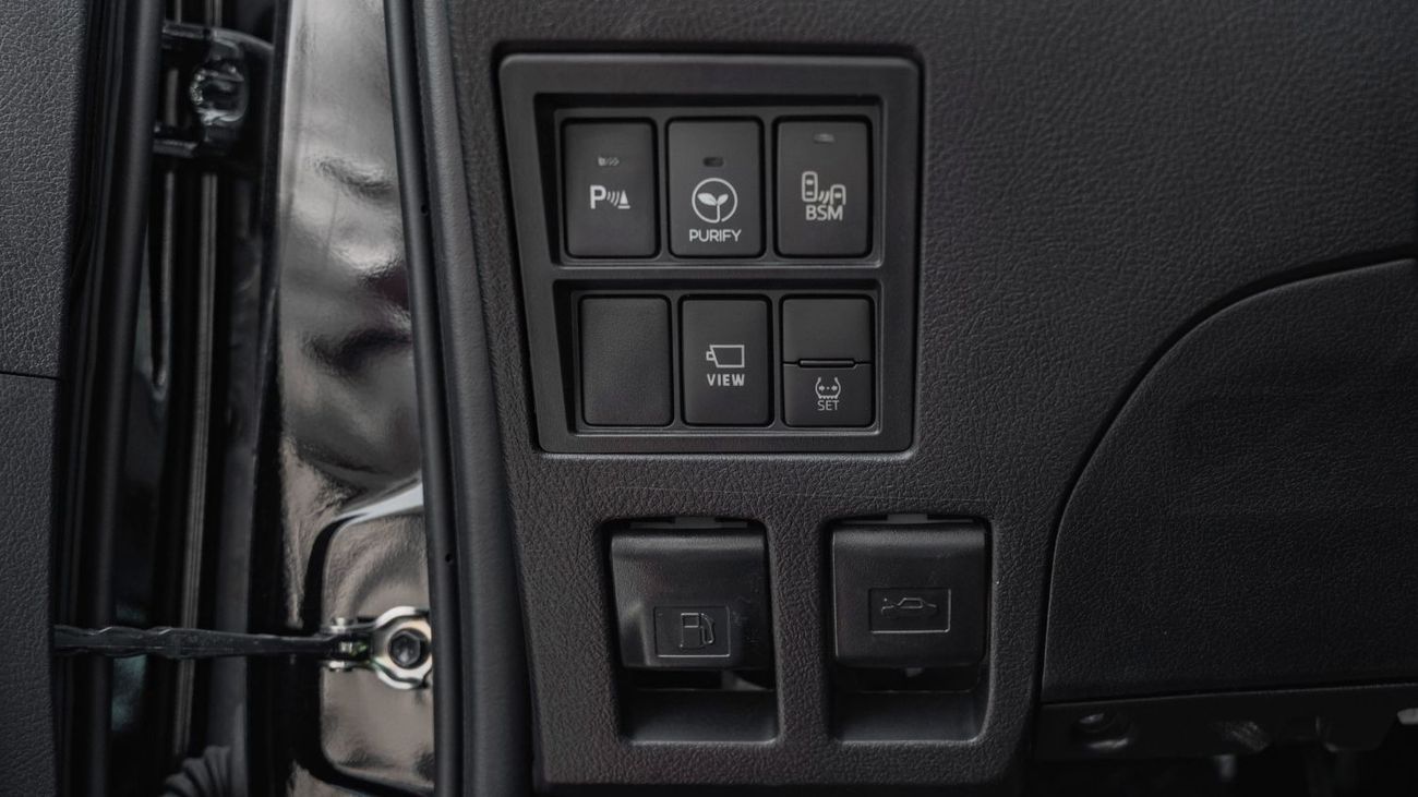 Toyota Hilux 2026 Toyota Hilux Adventure 4.0L AT Petrol (Black)
