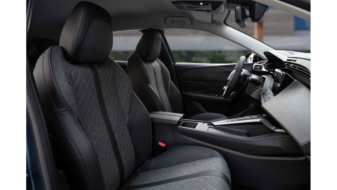 Peugeot 408 408 | 2,252 P.M  | 0% Downpayment | ALLURE 1.6L T