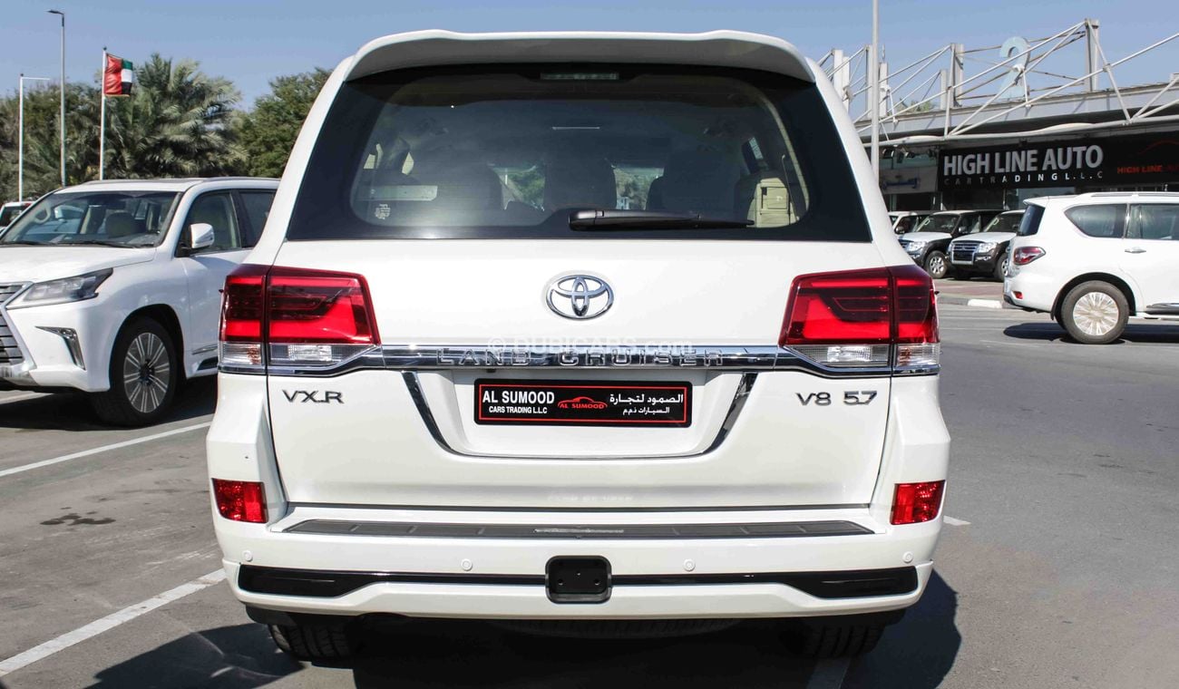 Toyota Land Cruiser VXR 5.7L V8