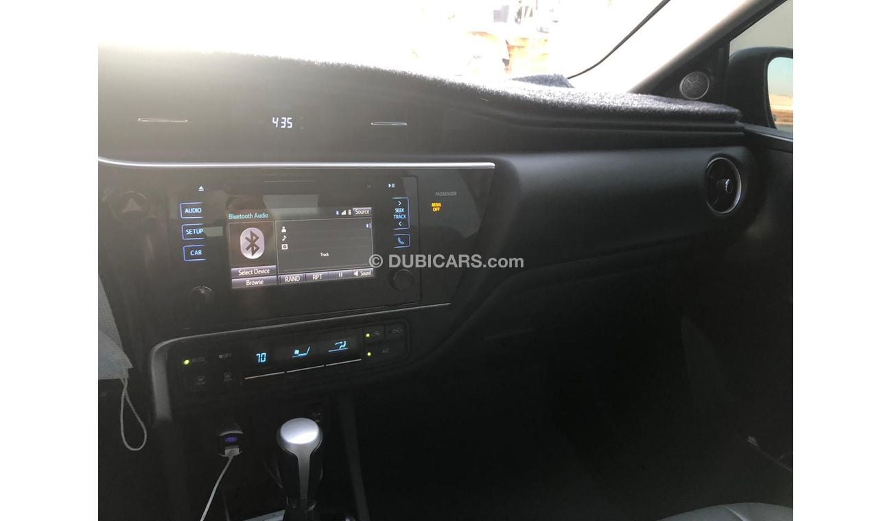 Toyota Corolla 2018 LE (1.8L) *North American Specs* Perfect Condition