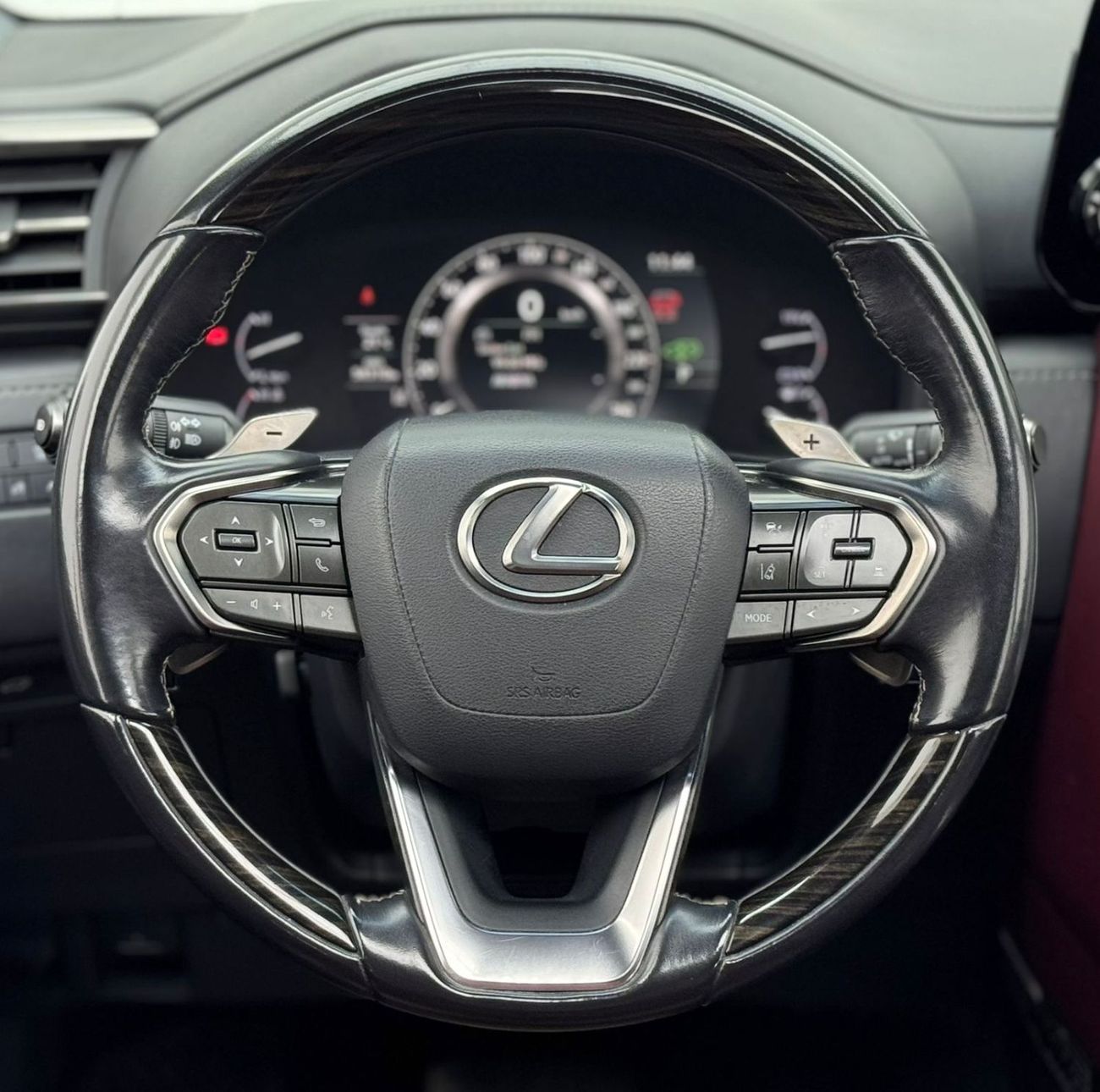 Lexus LX 600 Prestige 3.5L ( CYL) 2023 Lexus LX600 Prestige, Lexus Service History, 1 Year Warranty, 7 Seater, GC