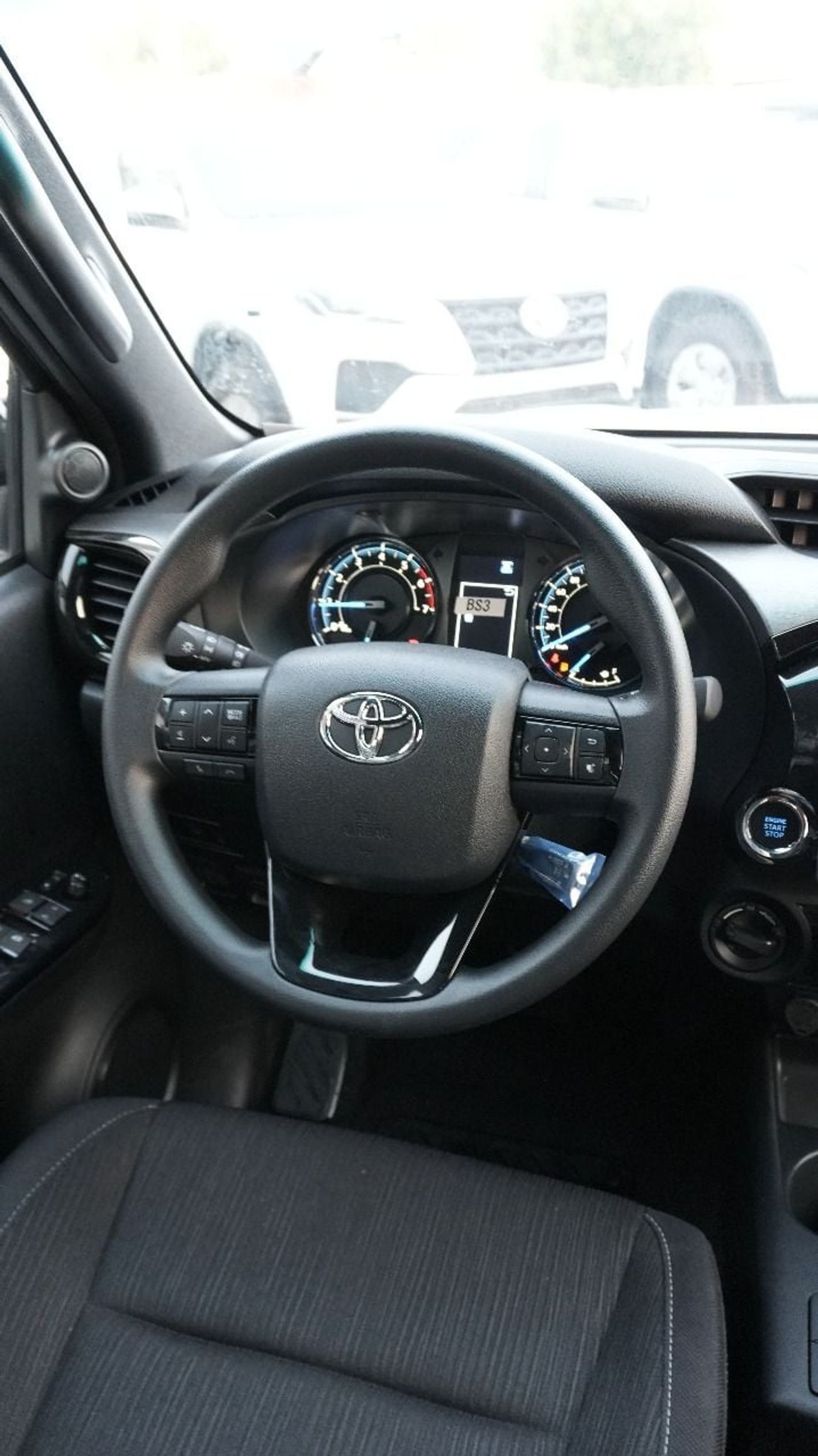 تويوتا هيلوكس Adventure 4.0L