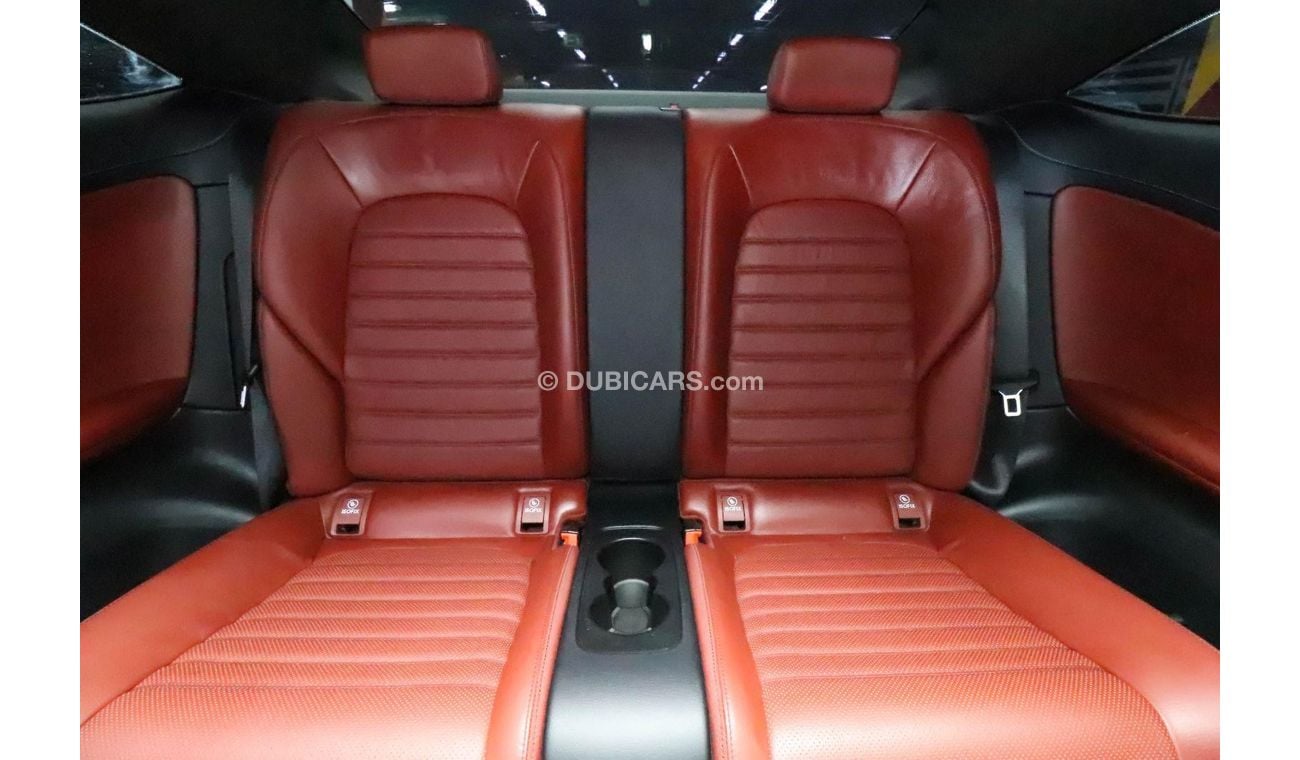 مرسيدس بنز C 300 C205