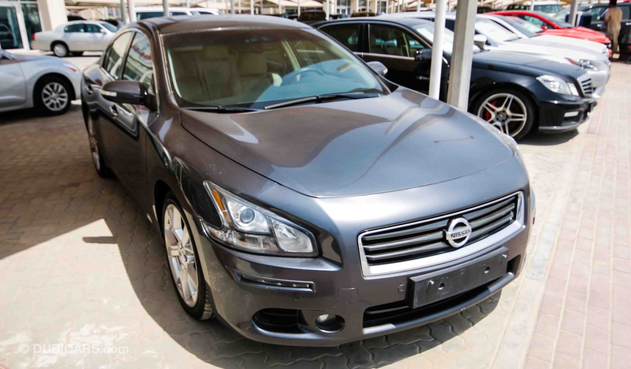 Nissan Maxima