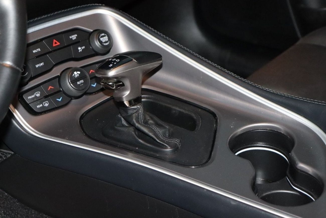 Dodge Challenger Dodge Challenger SXT / 2022 / USA / Only 29,000Mi