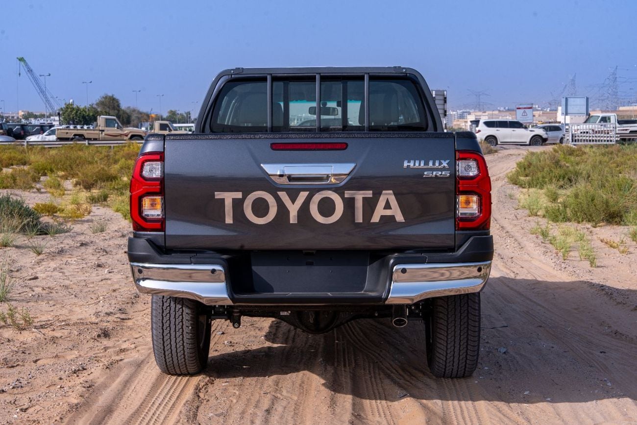 تويوتا هيلوكس Toyota Hilux  4.0-l 4WD pickup  2026 4-door cabin, automatic,