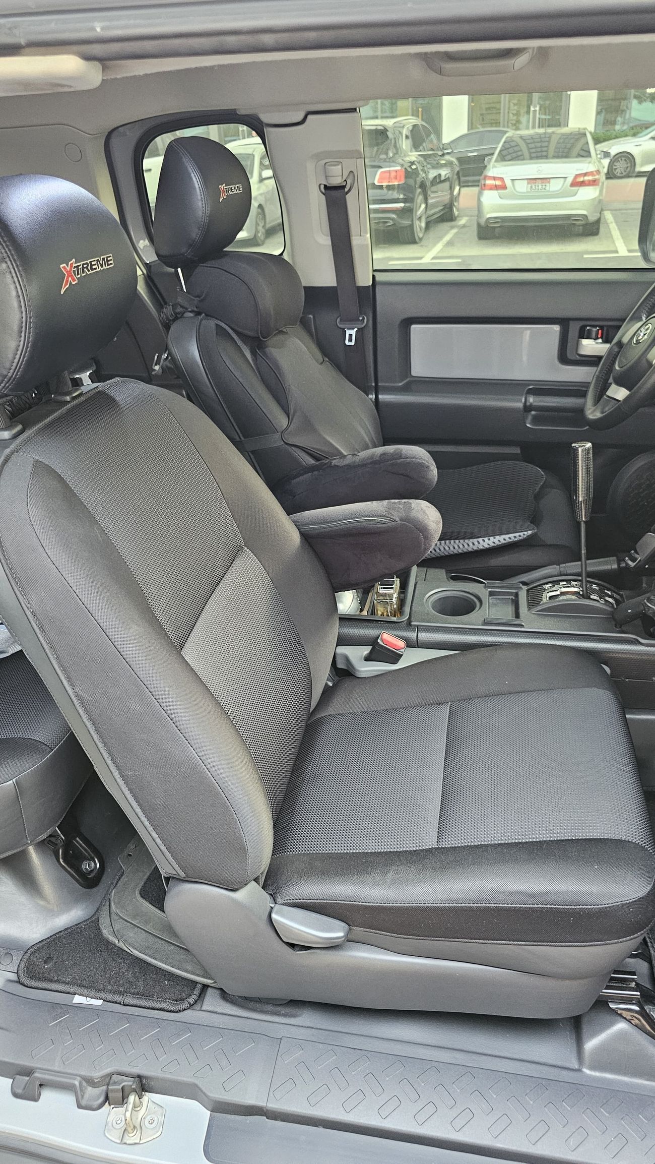 تويوتا إف جي كروزر 4.0L Adventure