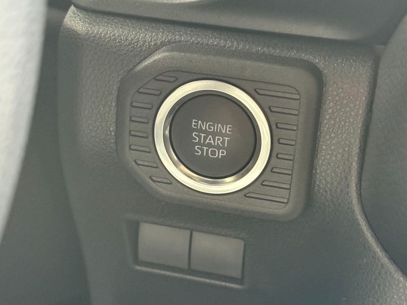 Toyota Prado 2.4 TURBO SUNROOF BLACK INTERIOR  **EXPORT ONLY**التصدير فقط خارج الخليج**