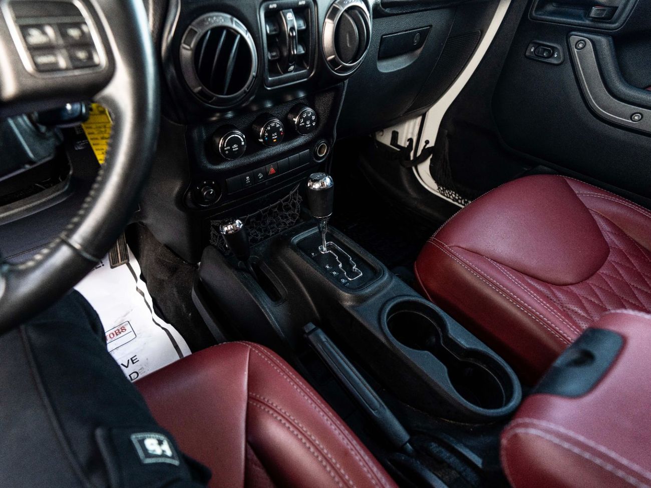 Jeep Wrangler Unlimited Sport 3.6L A/T