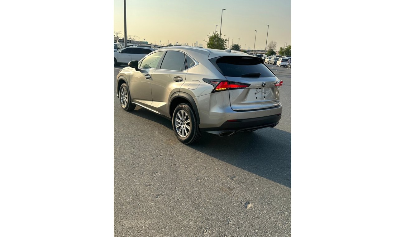 Lexus NX300 Platinum 2018 Lexus NX300T 2.0L full option imported from USA