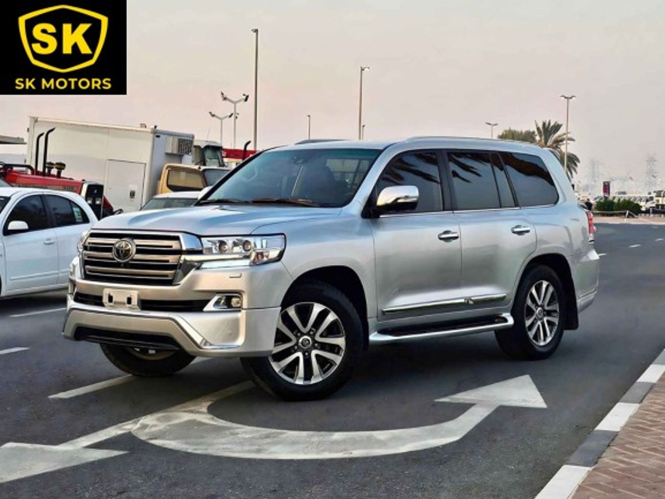 Toyota Land Cruiser VXR 5.7 V8/ ORG SHAPE/ HYUDRAULIC/ FULL OPTION/ LOT# 55502