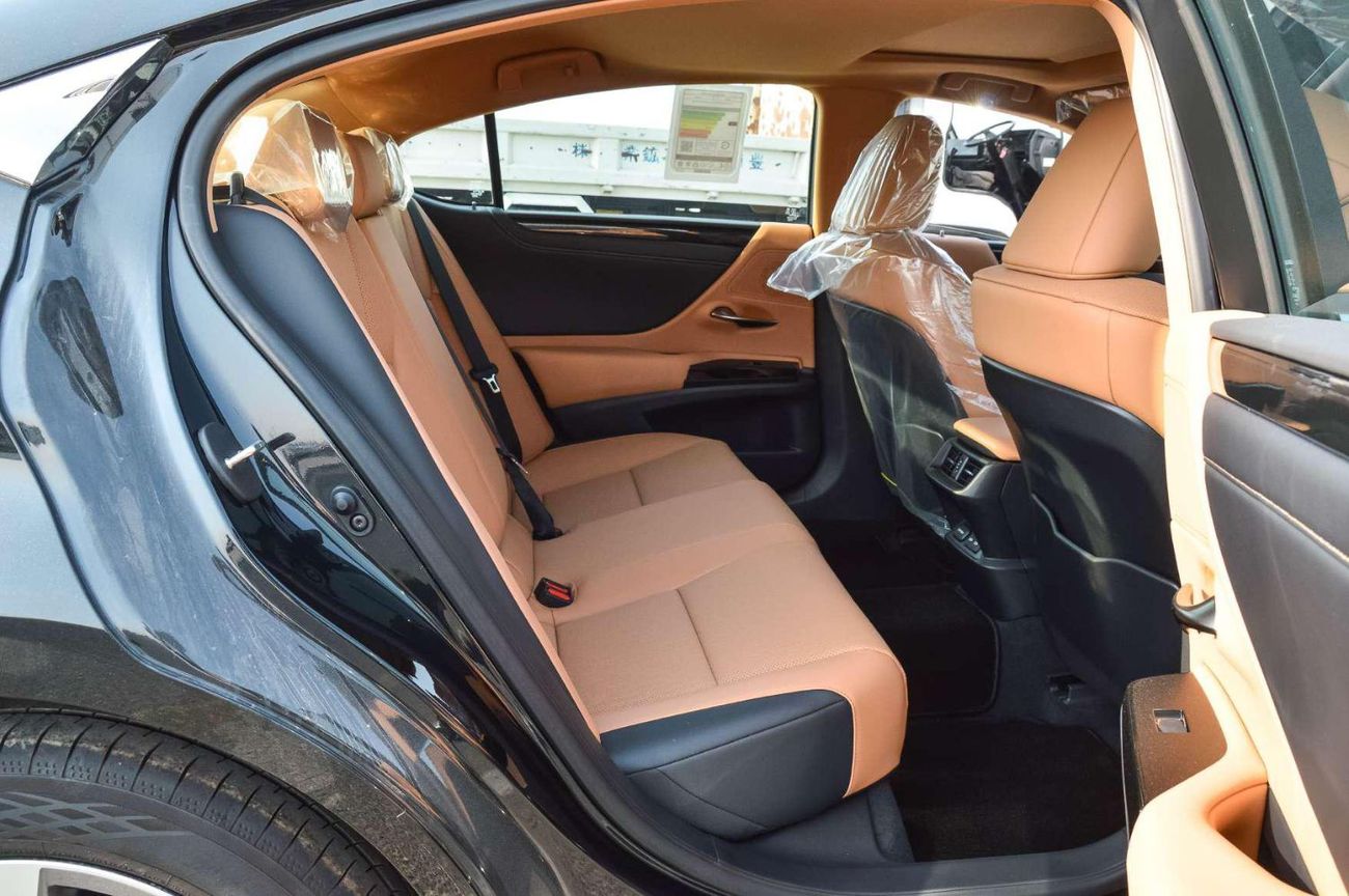 لكزس ES 350 LEXUS ES350 3.5L FWD SEDAN 2025