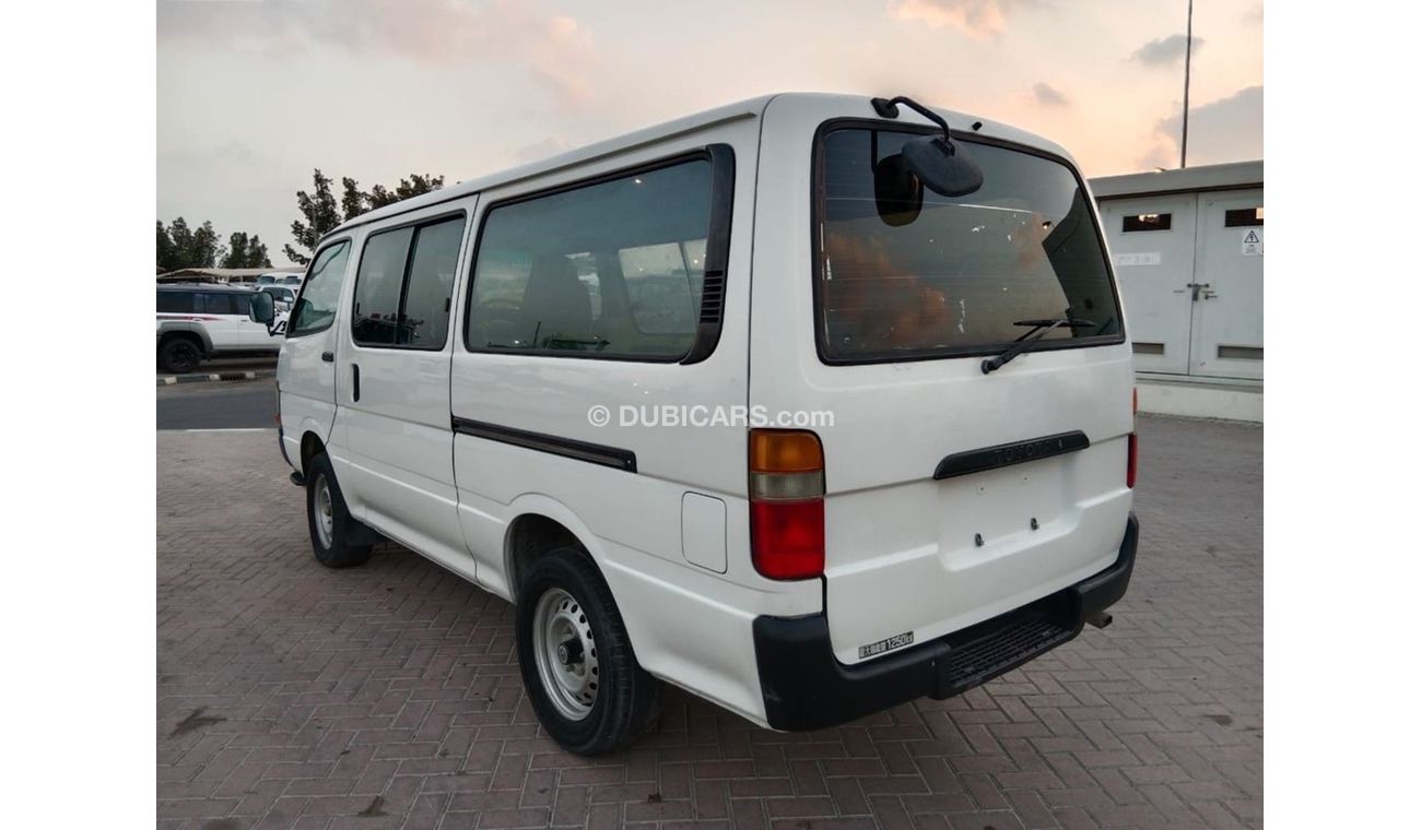 Toyota Hiace TOYOTA HIACE VAN RIGHT HAND DRIVE (PM1211)