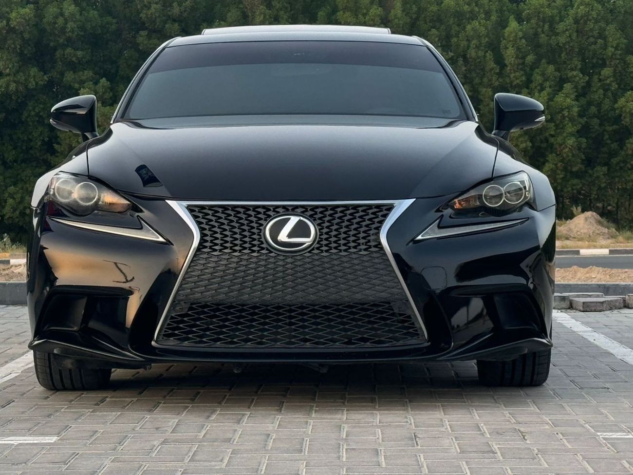 Lexus IS 200 Premier In excellent condition inside and out