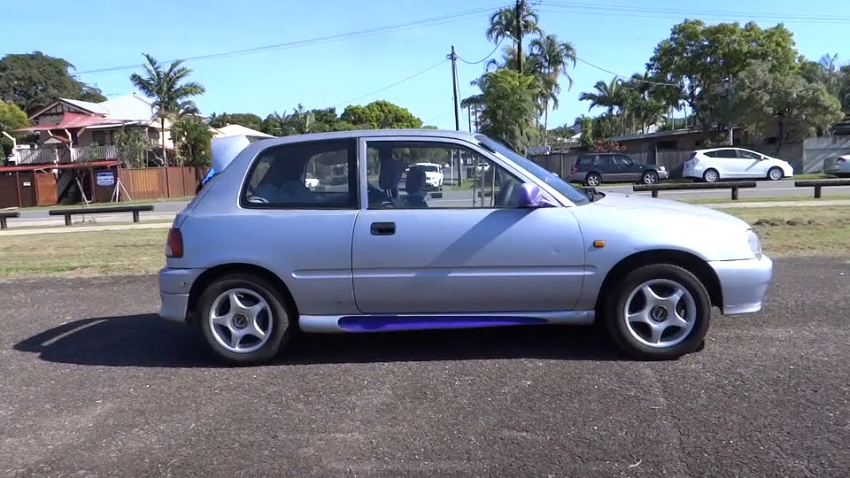 Daihatsu Charade exterior - Side Profile