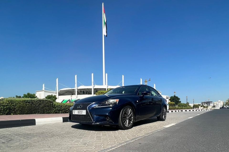 Used Lexus IS250 Premier 2014 for sale in Sharjah 702657