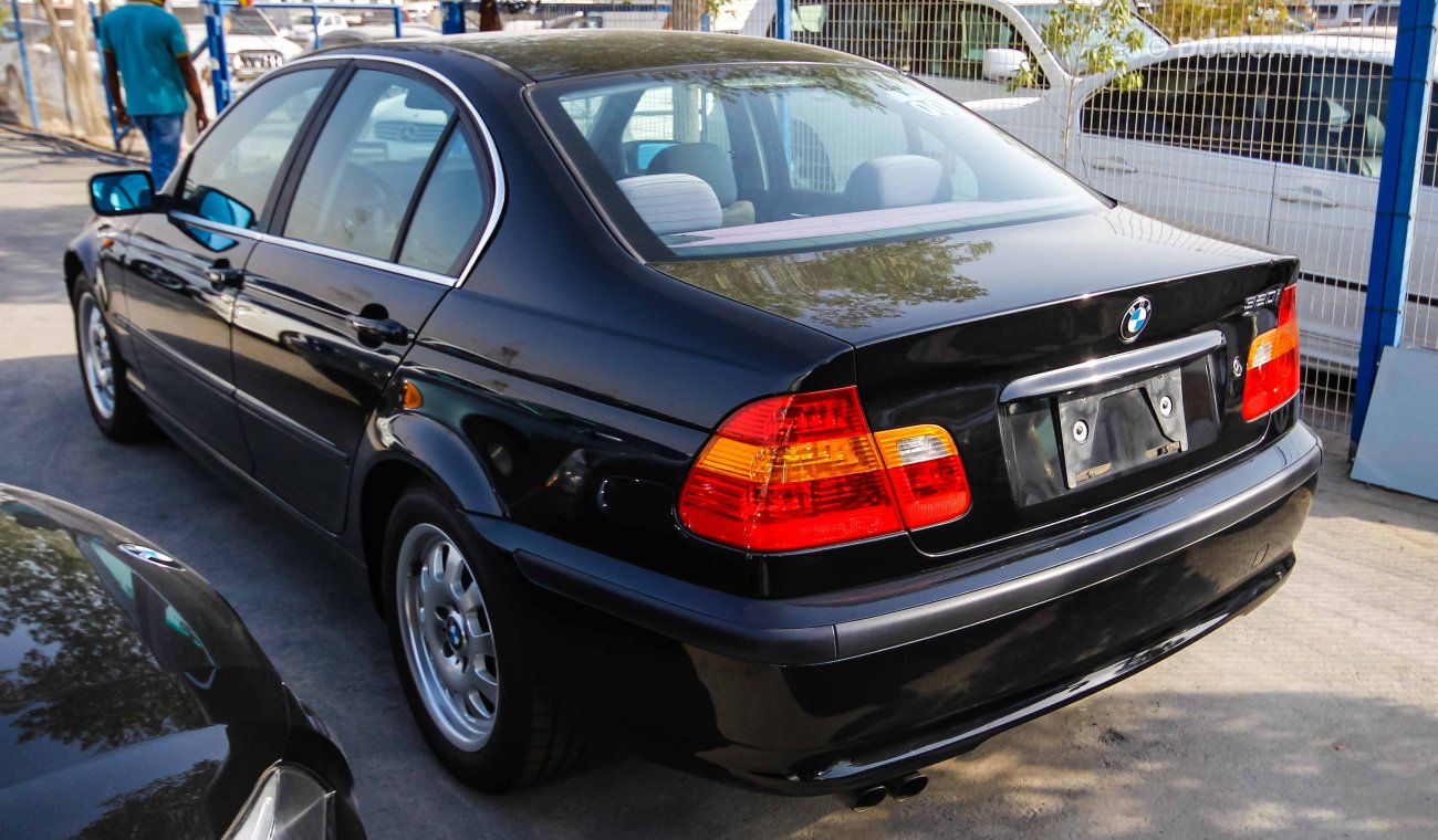 بي أم دبليو 320 I