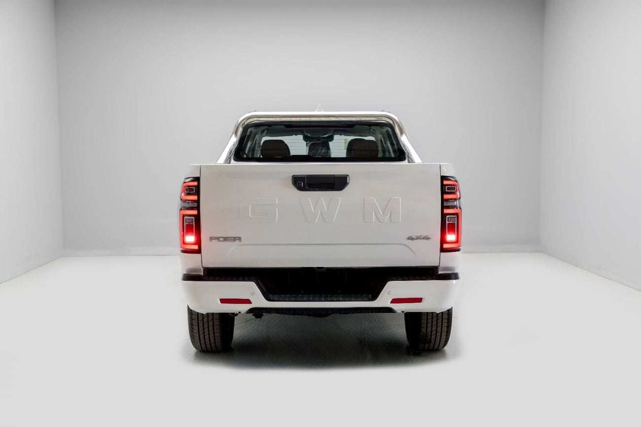 Great Wall Poer 4X4 Double Cab 2.0L - White Inside Black & Red | Export