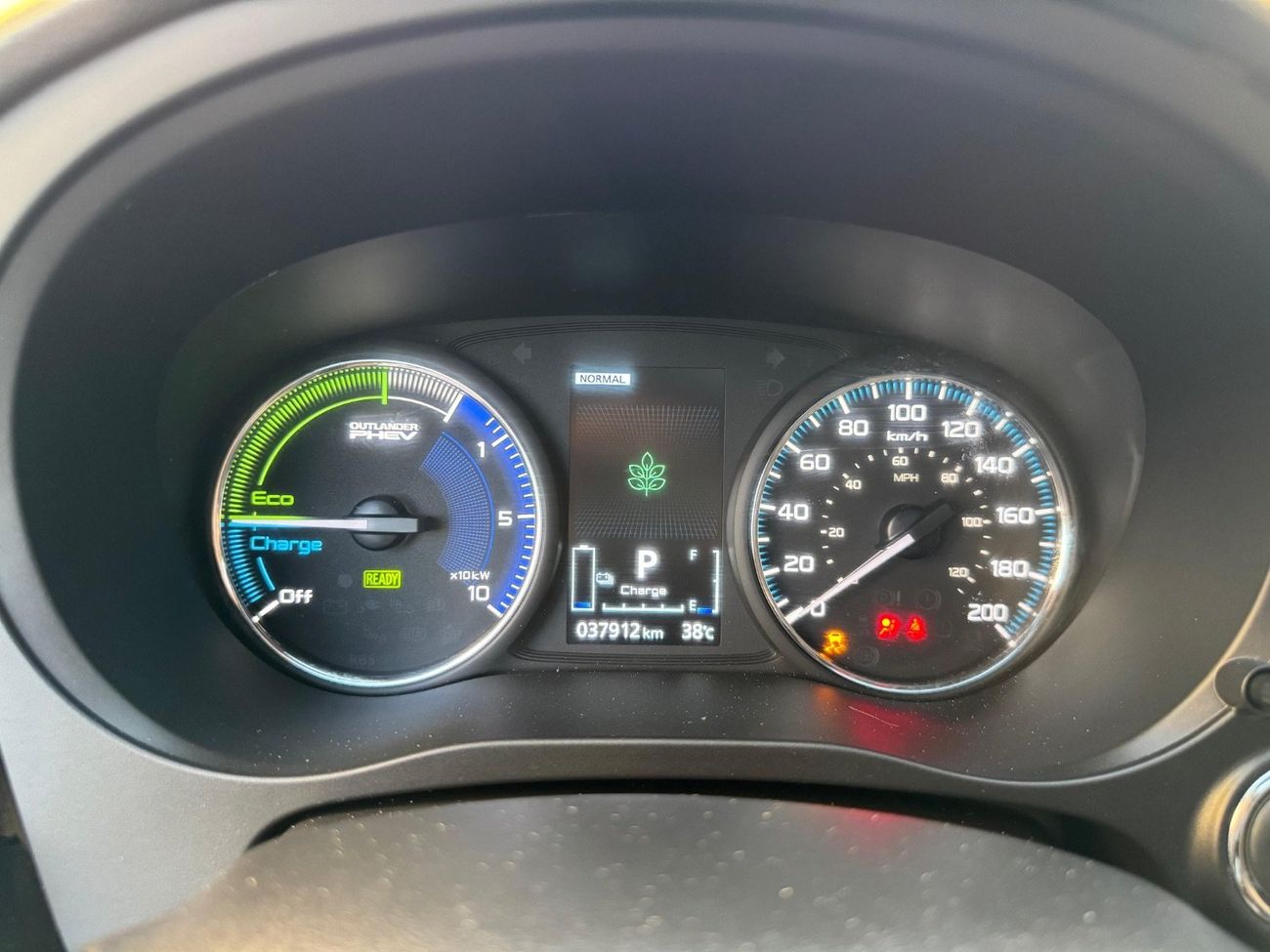 ميتسوبيشي آوتلاندر 2021 PHV PLUG IN HYBRID 2.4 FULL OPTION CANADA SPEC