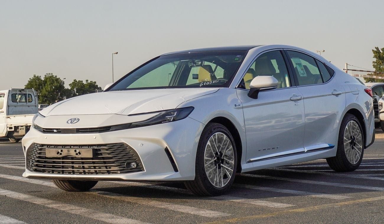 Toyota Camry LE  HEV 2.5L Hybrid