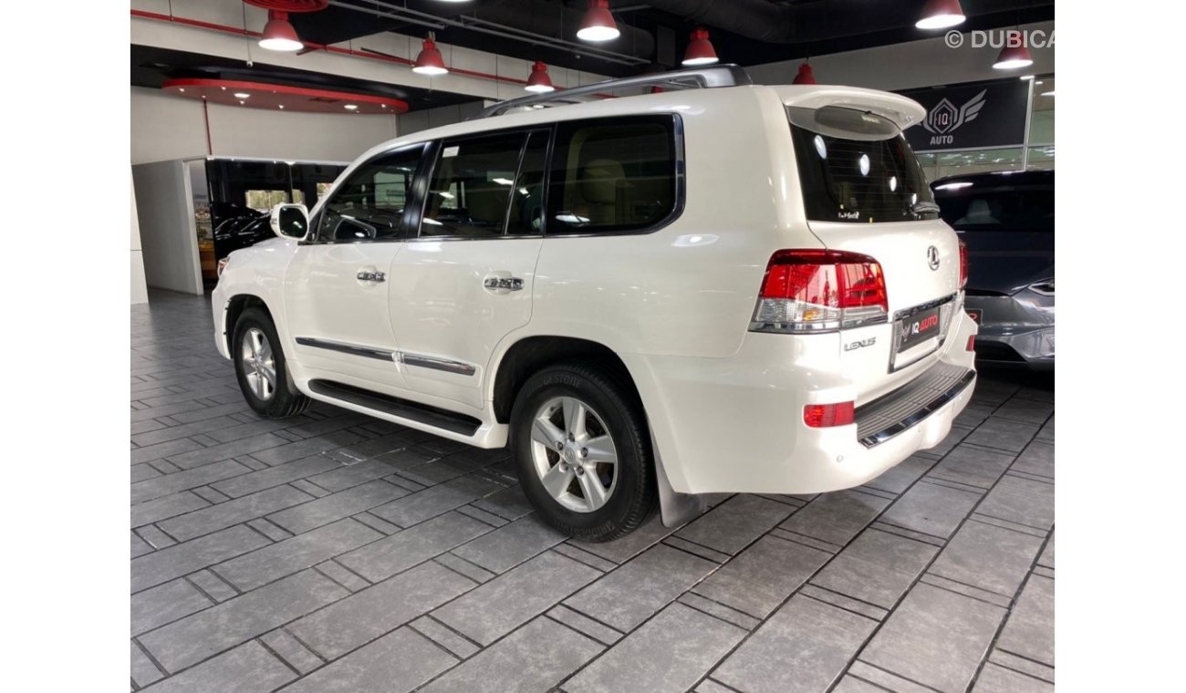 Lexus LX570