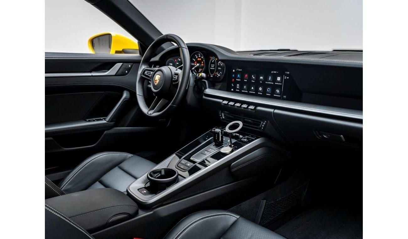 Porsche 911 Carrera 3.0L (380 HP) Coupe