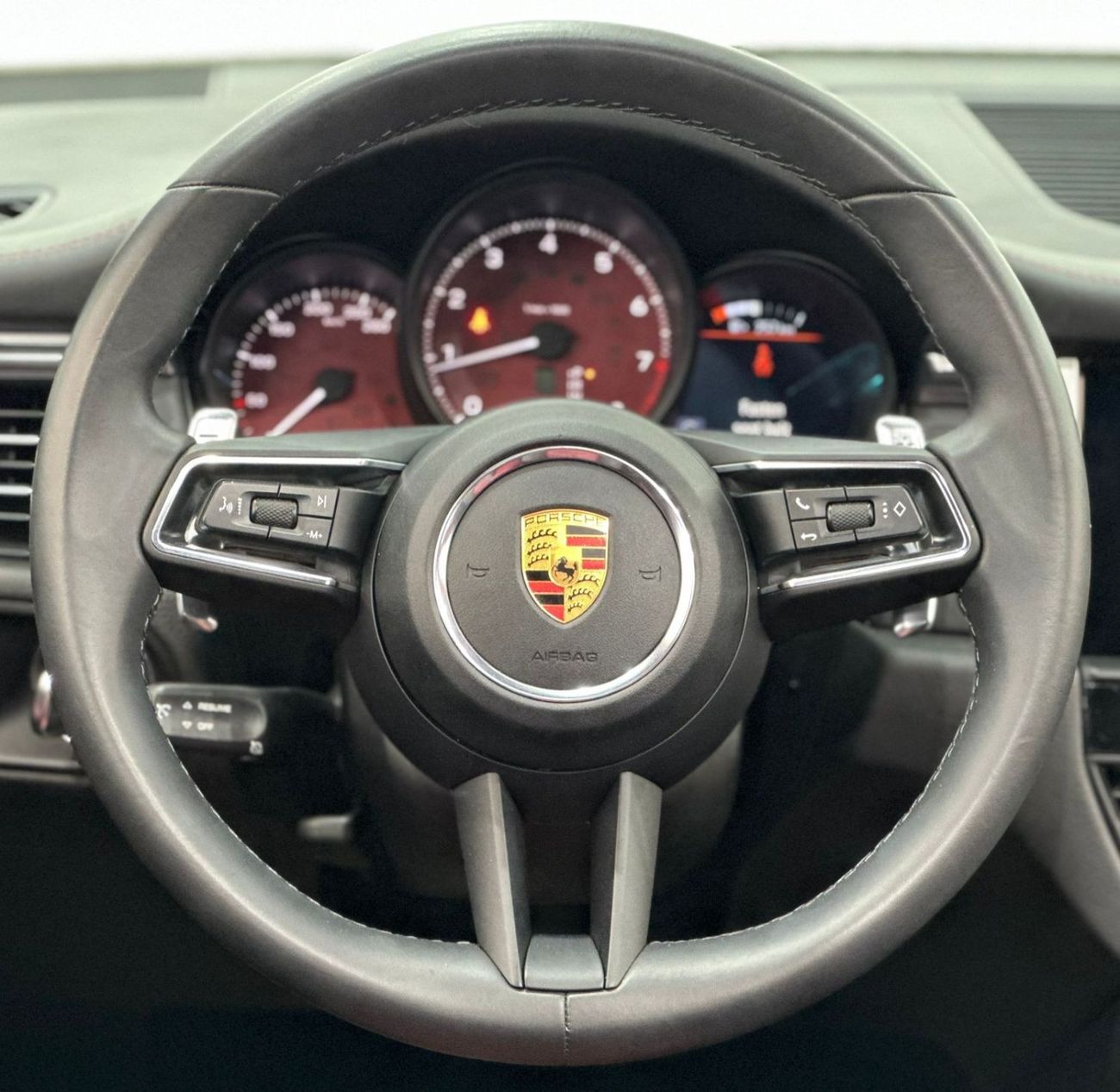 Porsche Macan Std 2022 Porsche Macan, August 2025 Porsche Warranty, Full Porsche Service History, Low Kms, GCC