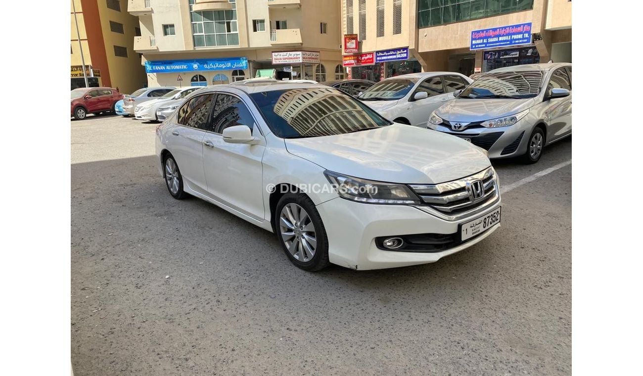 هوندا أكورد LX GCC FULL OPTION