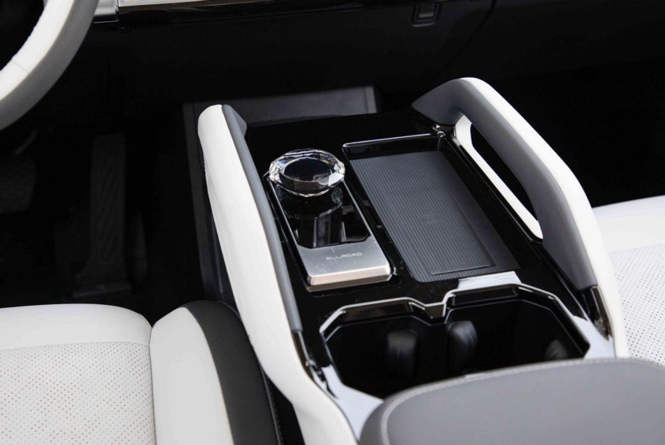 Chery iCar 03 2024 ICAR EQ3 V3 High Performance 4WD - Silver inside White | Export price