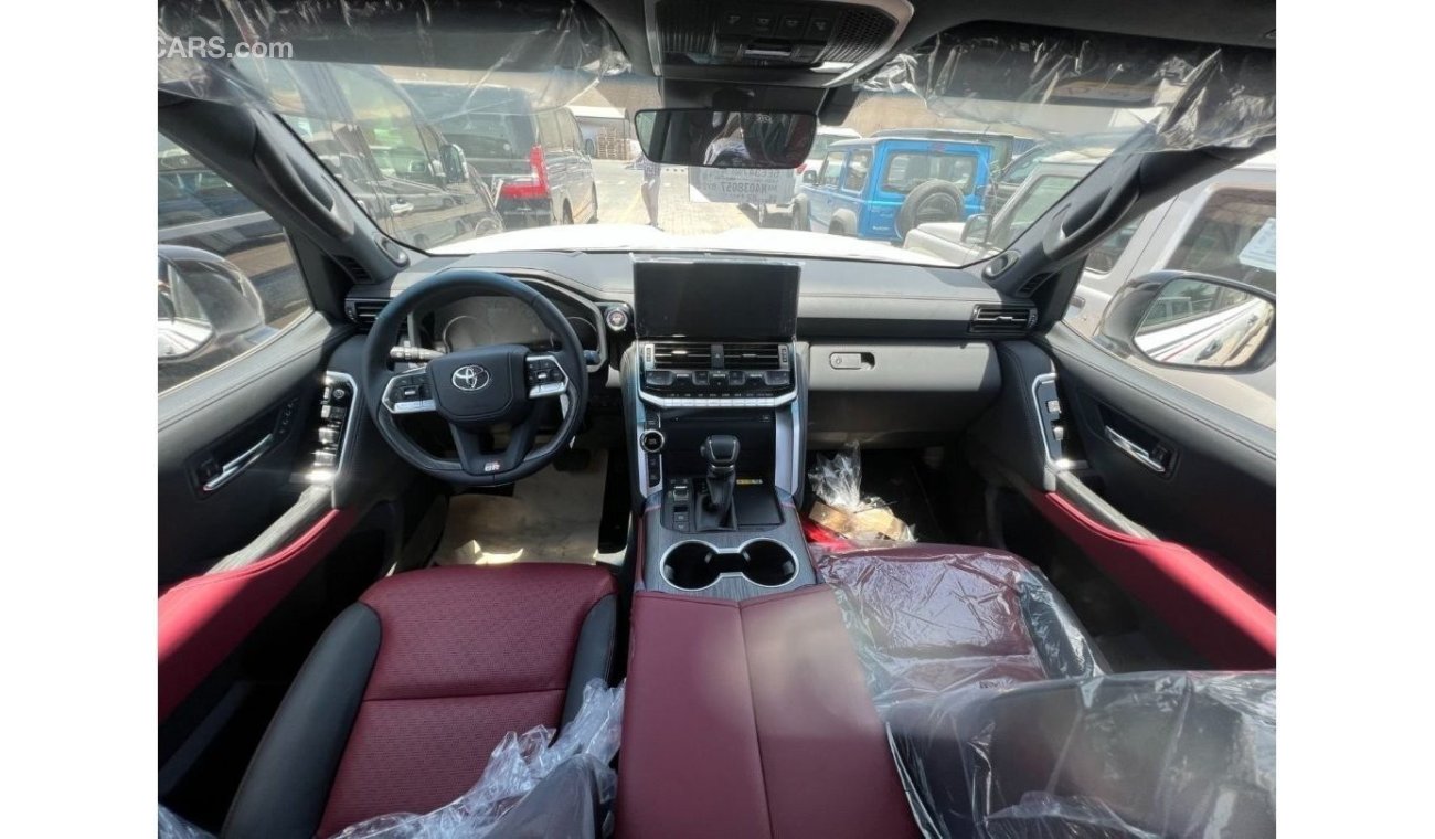 Toyota Land Cruiser LC300 GR-Sport 3.5L Twin Turbo Petrol