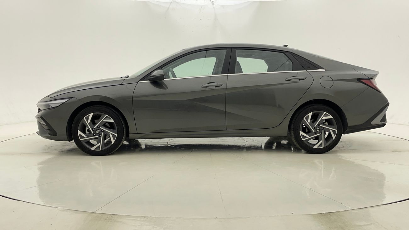 هيونداي إلانترا COMFORT 1.6 | بدون دفعة مقدمة | اختبار القيادة في المنزل