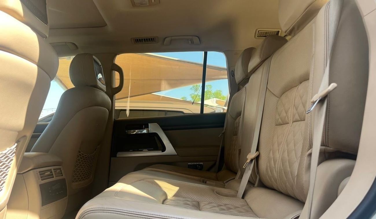 Toyota Land Cruiser EXR 5.7L 4WD VXR+ 4.6L