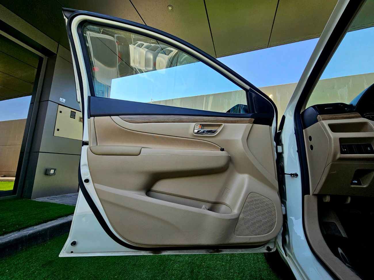 سوزوكي سياز GCC/ 1.5 V4/ NON ACCIDENT/ LOW MILEAGE/  EXCELLENT CONDITION