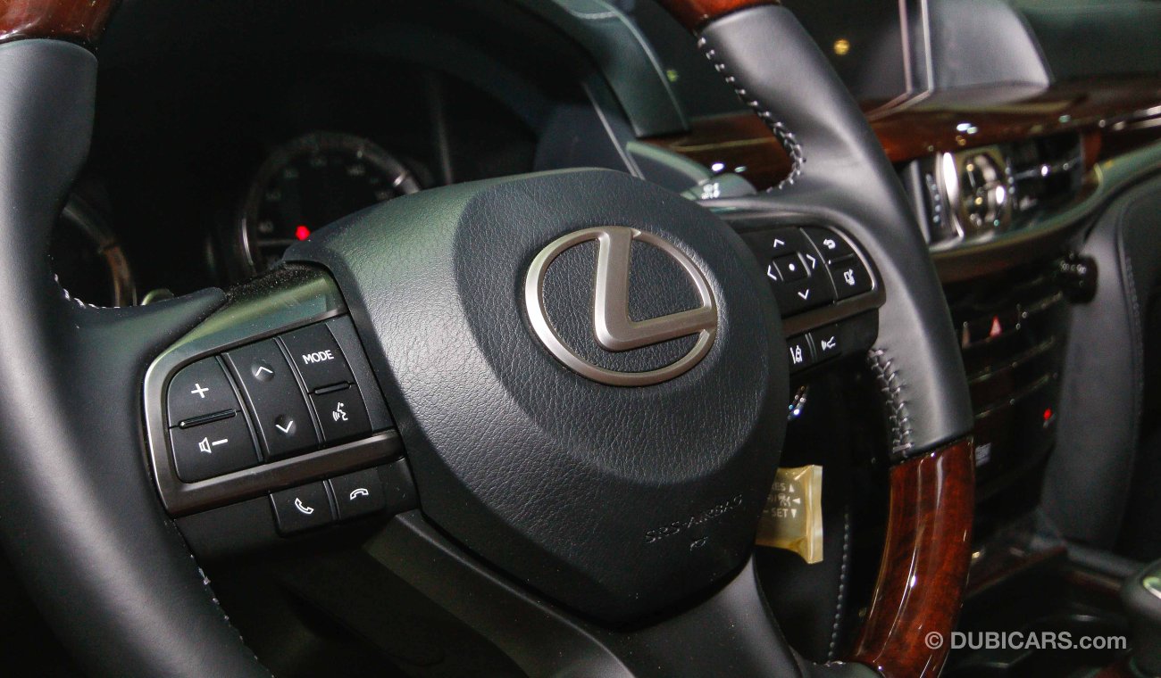 Lexus LX570